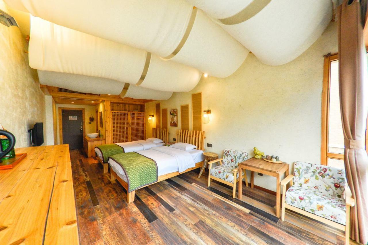 The Lake View Deyishe Resort In Thousand Island Lake Qianwu ภายนอก รูปภาพ