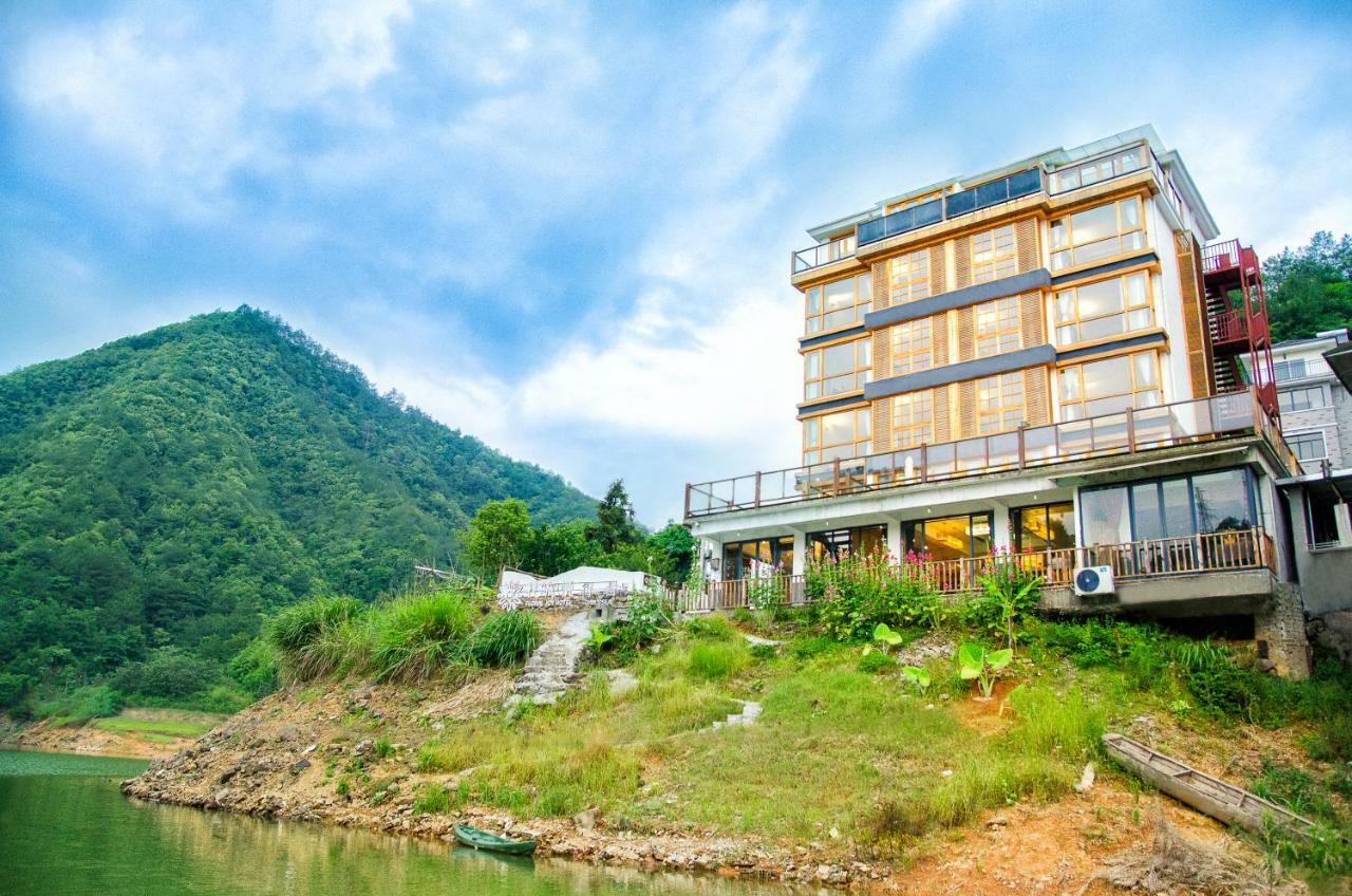 The Lake View Deyishe Resort In Thousand Island Lake Qianwu ภายนอก รูปภาพ